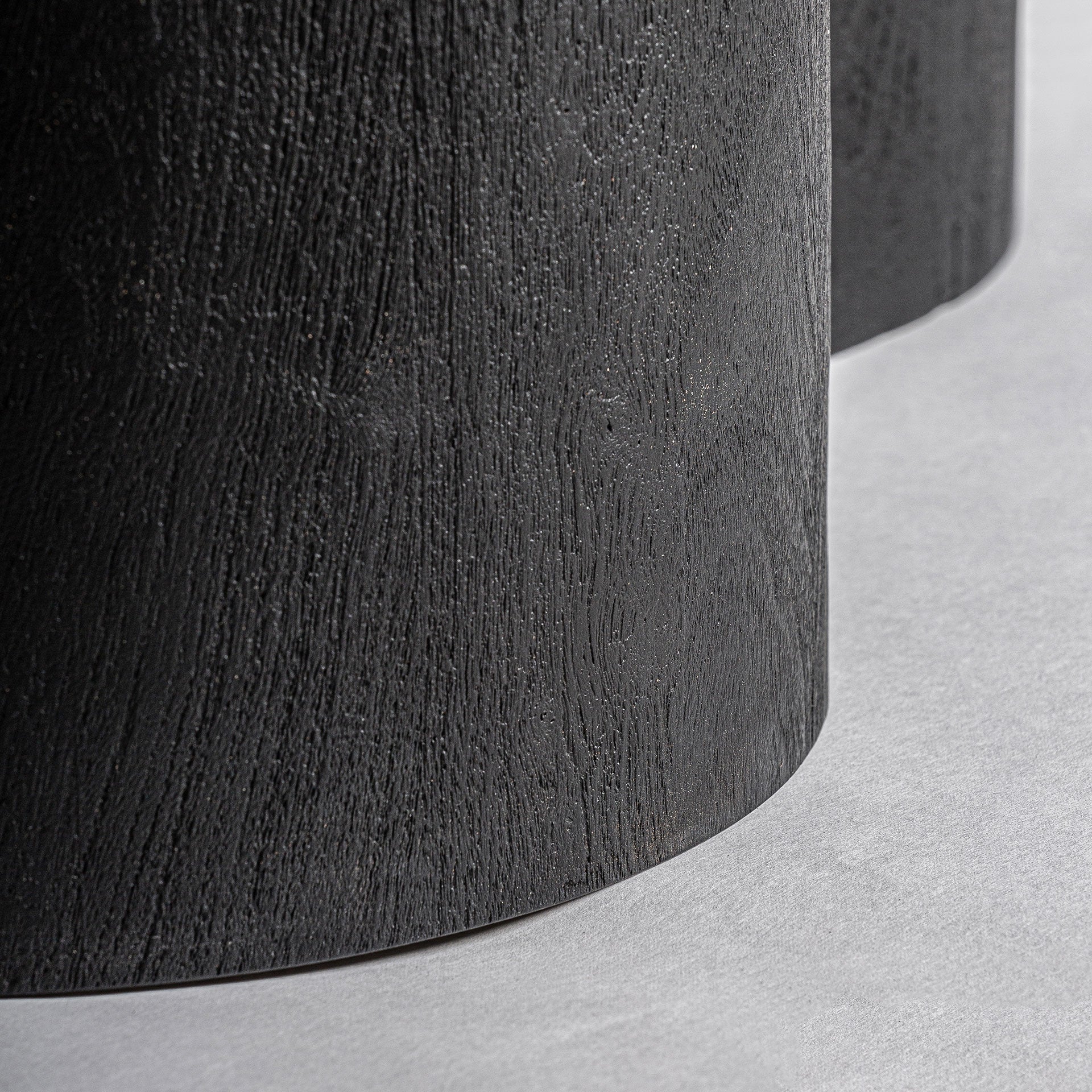 WORTZ DINING TABLE